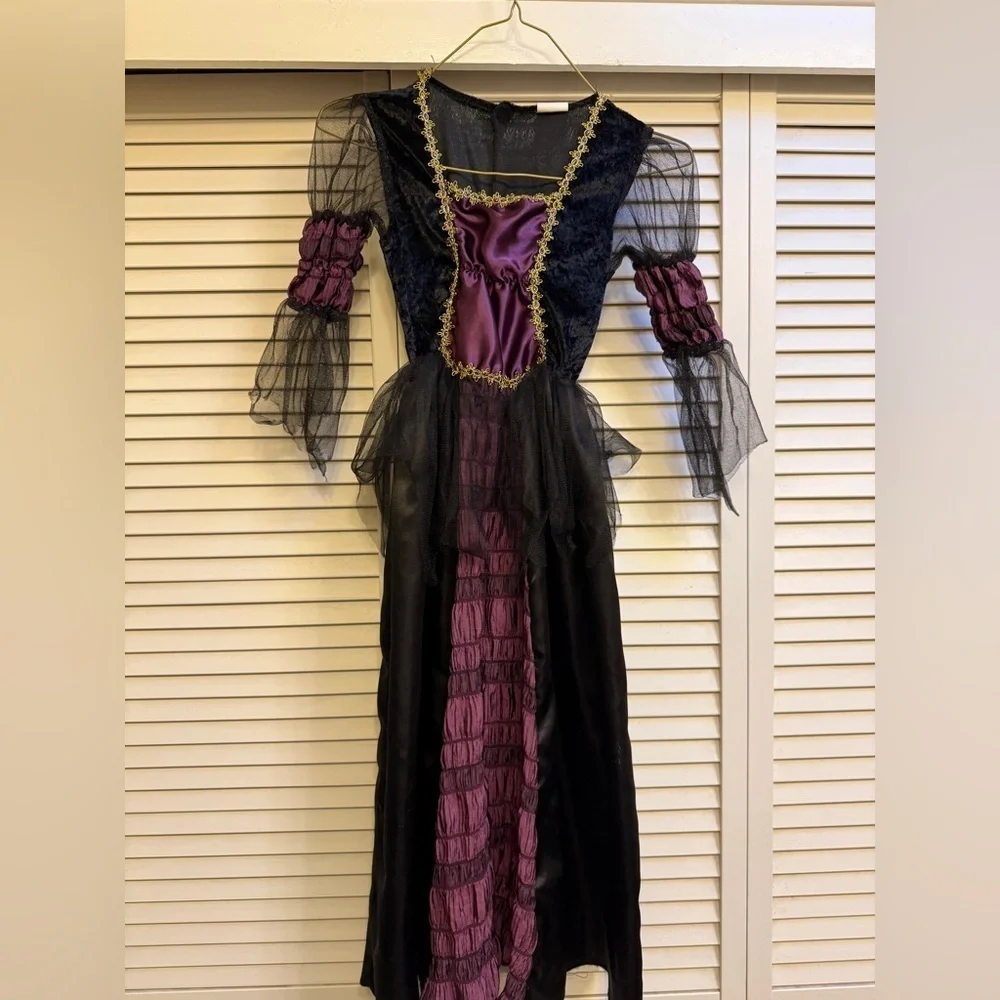 Youth Girls Sz S/M Purple and Black Gothic Witch Dress Halloween Costume